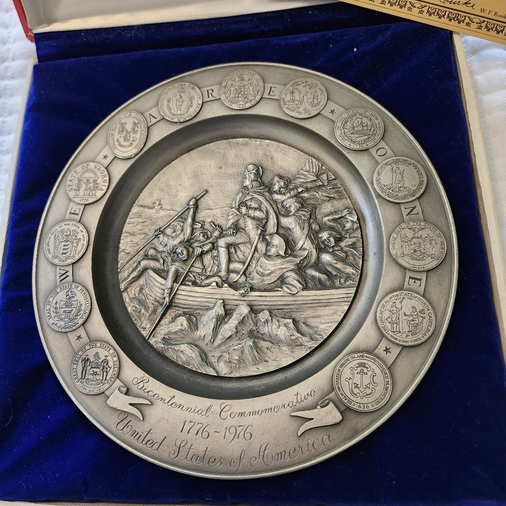 VTG BICENTENNIAL 1776-1976 COMMEMORATIVE SERIES PEWTER PLATE NO 4 "WE AR… - Picture 2 of 12